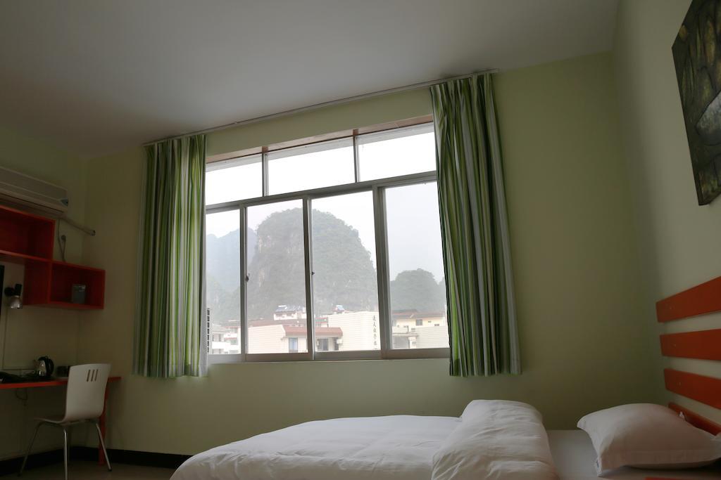 Tiffany Hostel Yangshuo Esterno foto