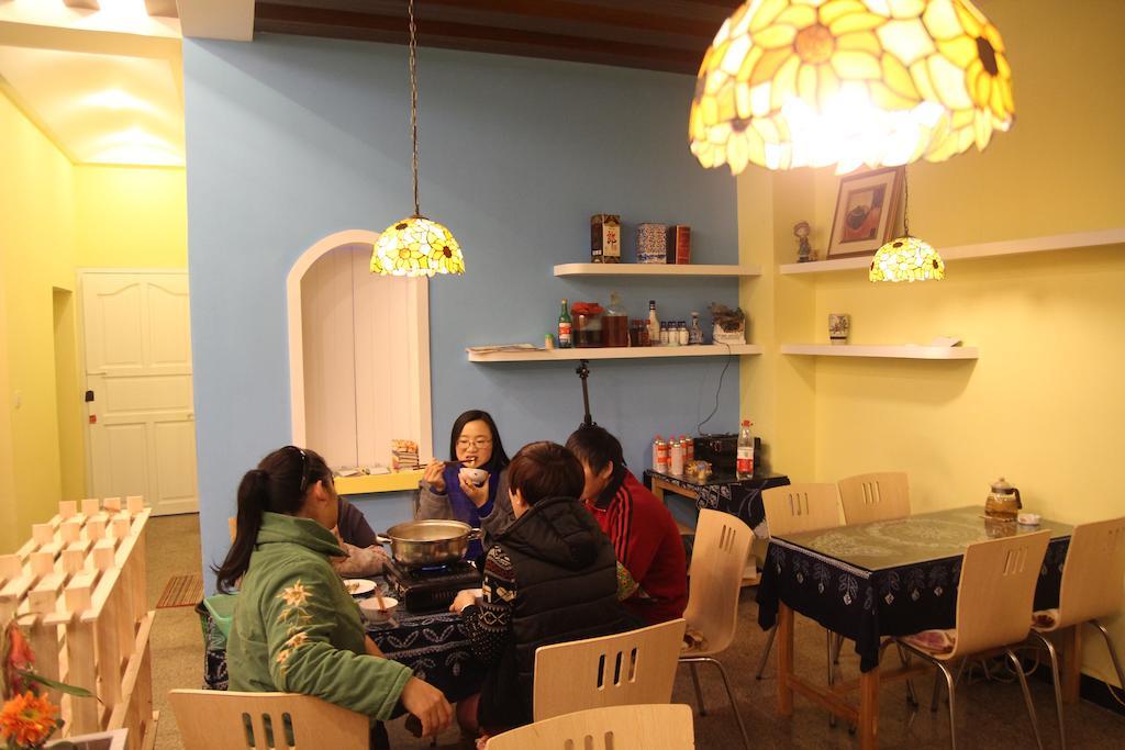 Tiffany Hostel Yangshuo Esterno foto