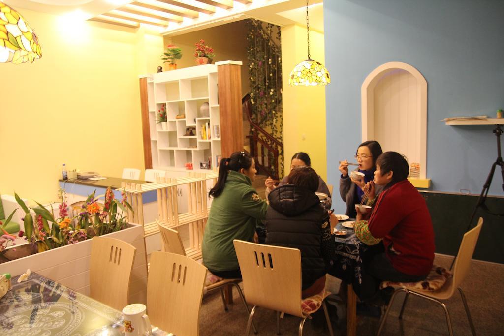 Tiffany Hostel Yangshuo Esterno foto