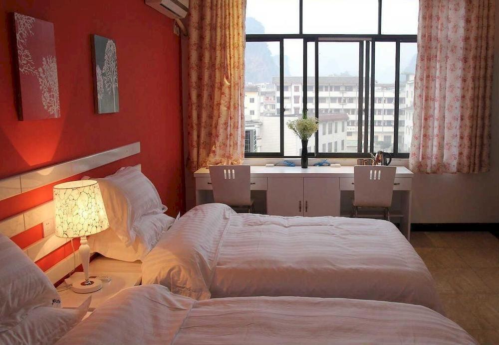 Tiffany Hostel Yangshuo Esterno foto